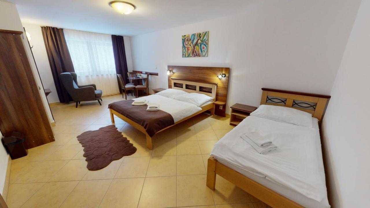 Garni Hotel Fatra Terchová Buitenkant foto