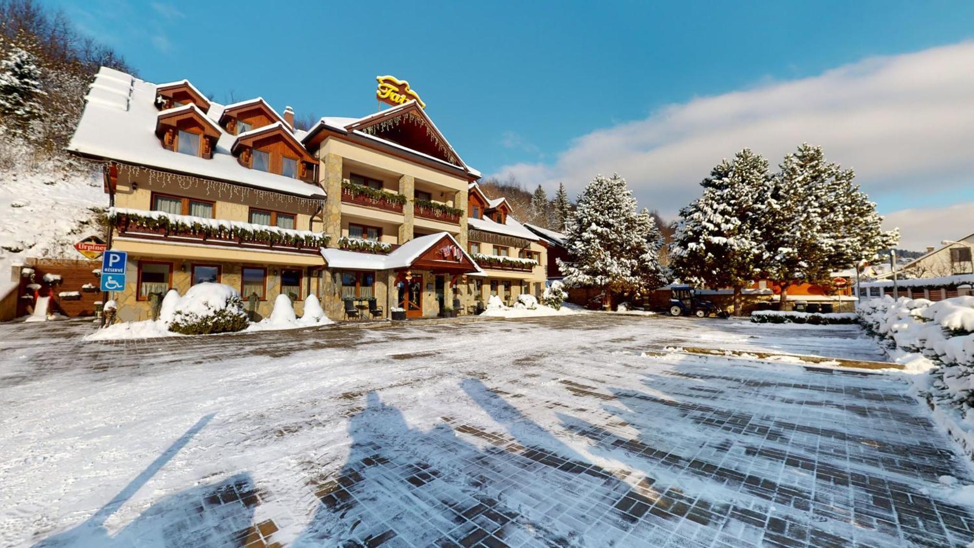 Garni Hotel Fatra Terchová Buitenkant foto