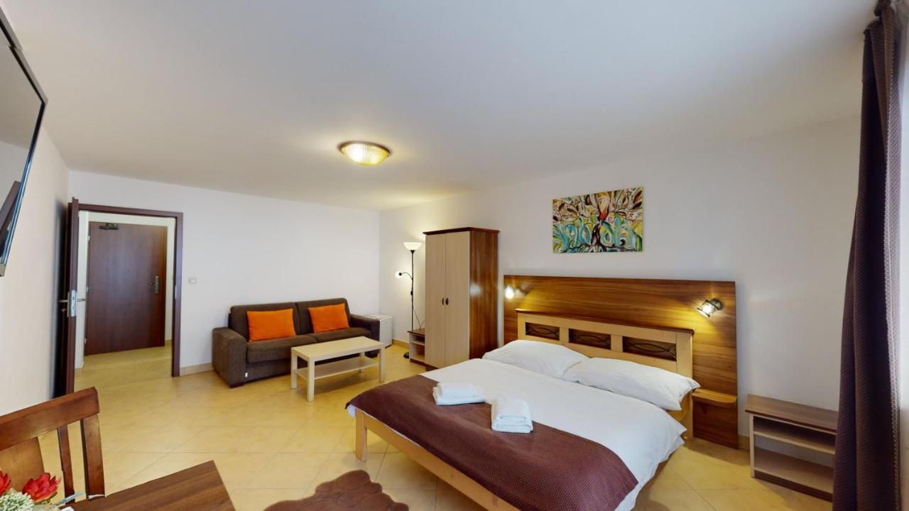 Garni Hotel Fatra Terchová Buitenkant foto