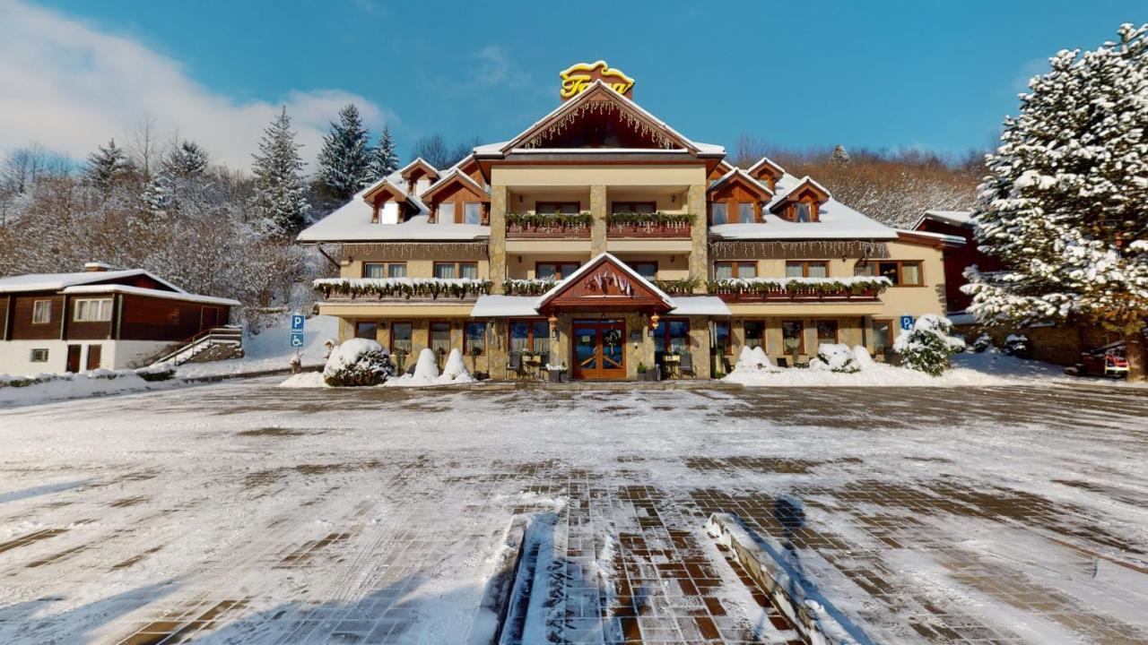Garni Hotel Fatra Terchová Buitenkant foto