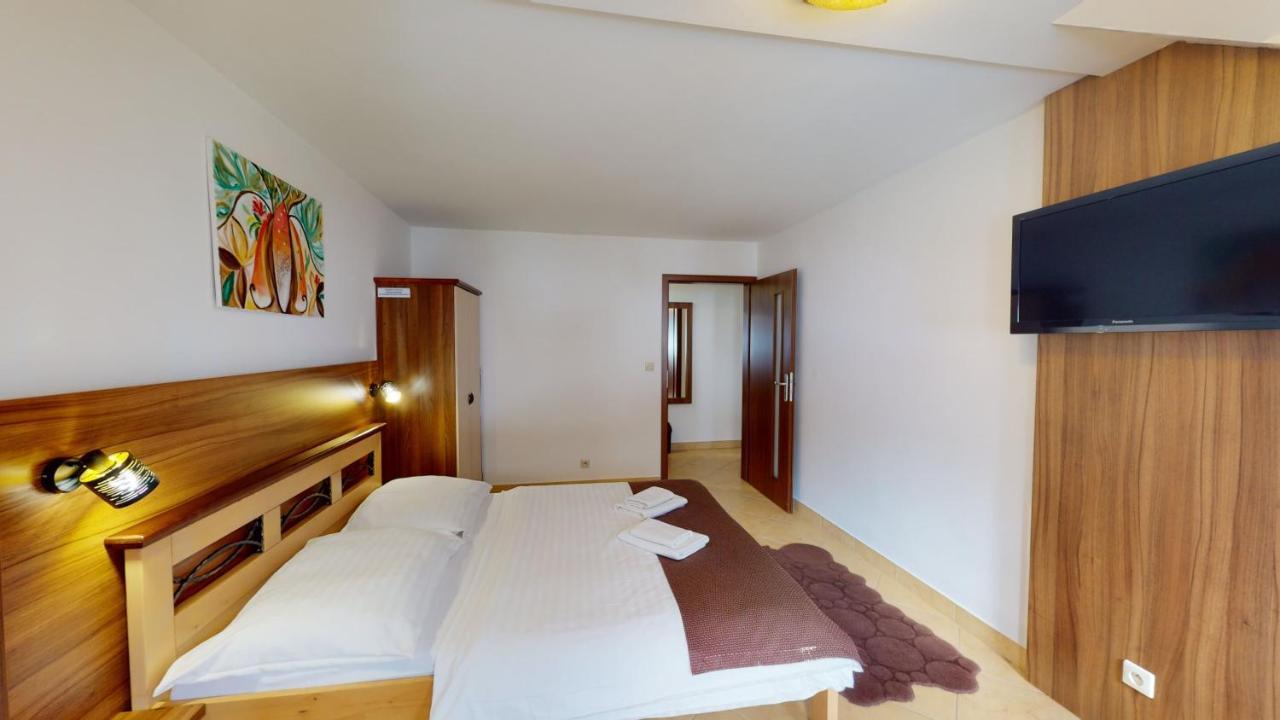 Garni Hotel Fatra Terchová Buitenkant foto