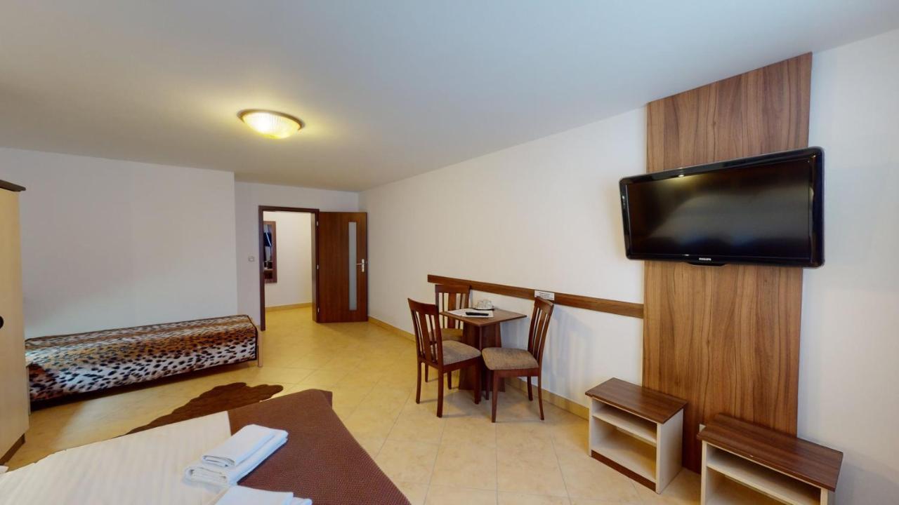 Garni Hotel Fatra Terchová Buitenkant foto