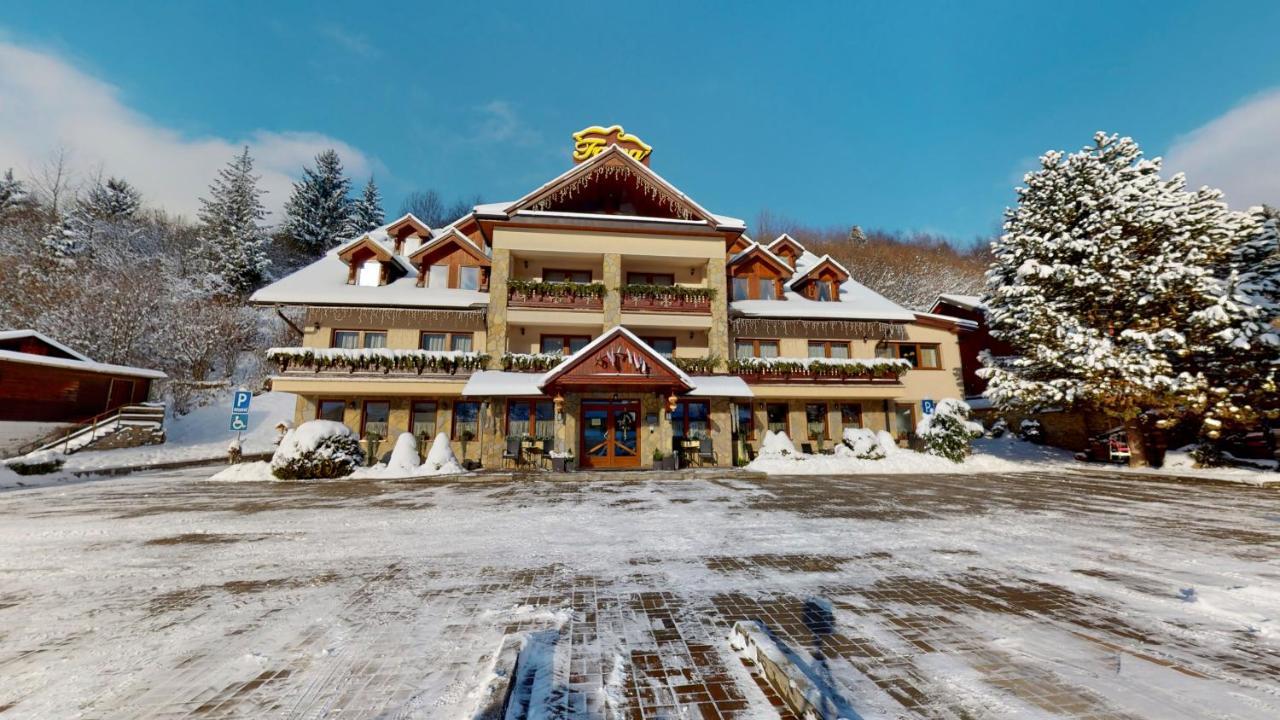Garni Hotel Fatra Terchová Buitenkant foto
