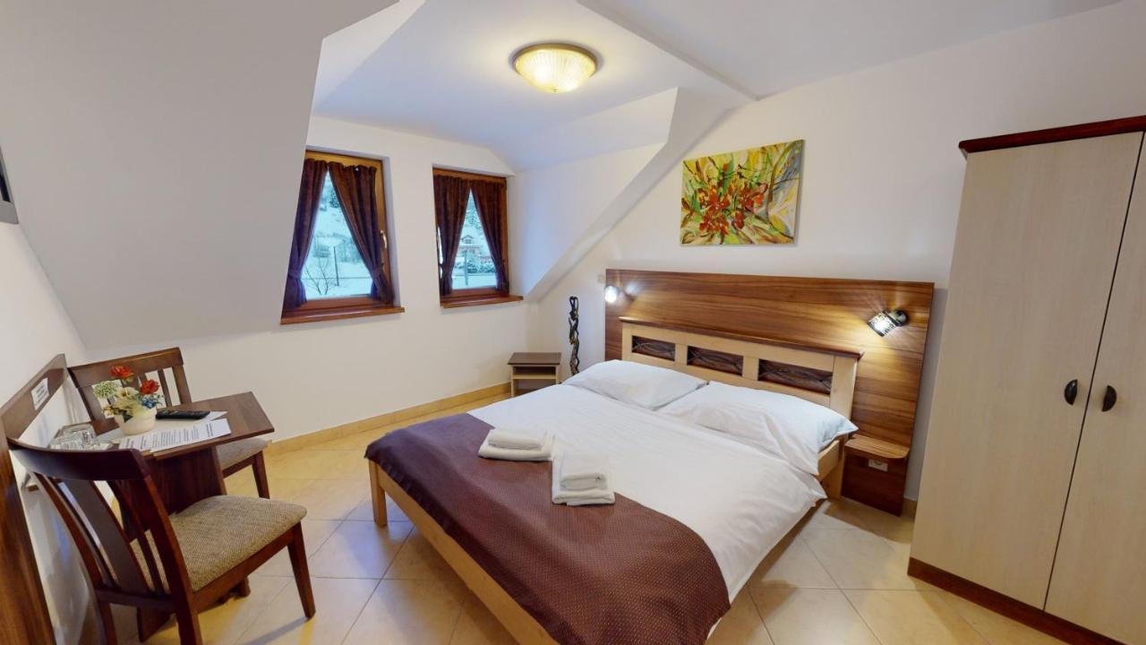 Garni Hotel Fatra Terchová Buitenkant foto