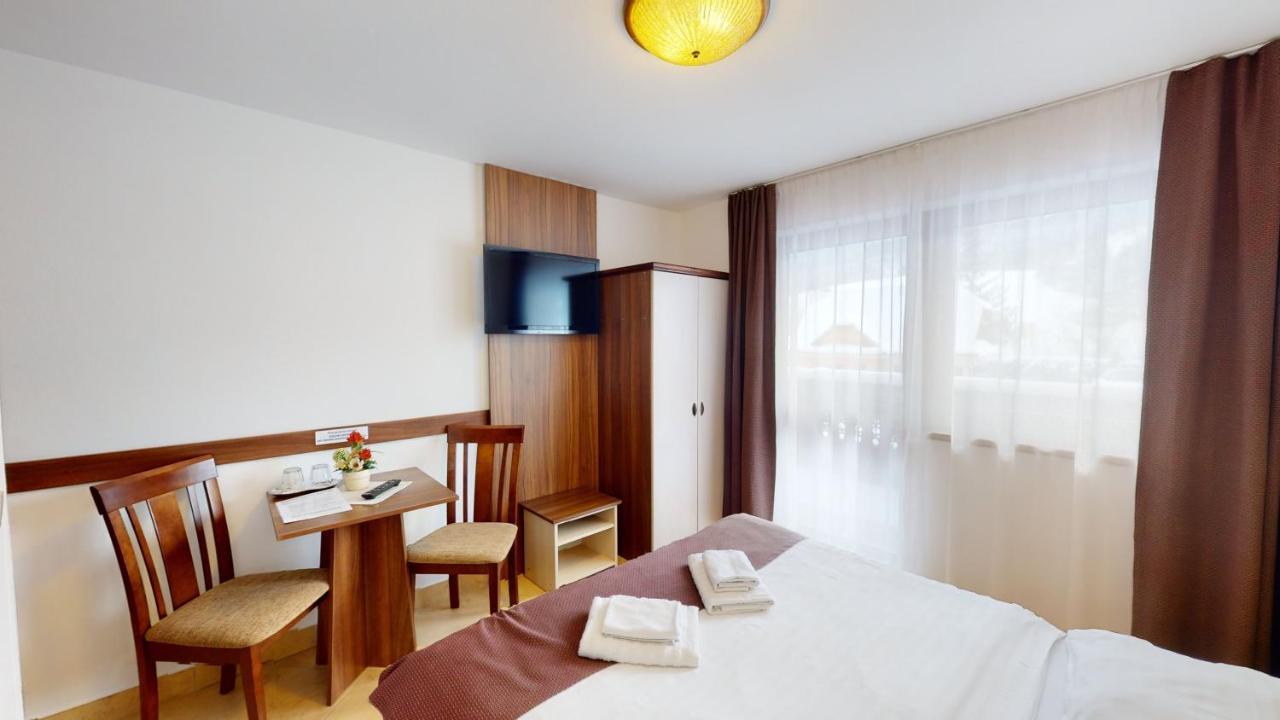 Garni Hotel Fatra Terchová Buitenkant foto