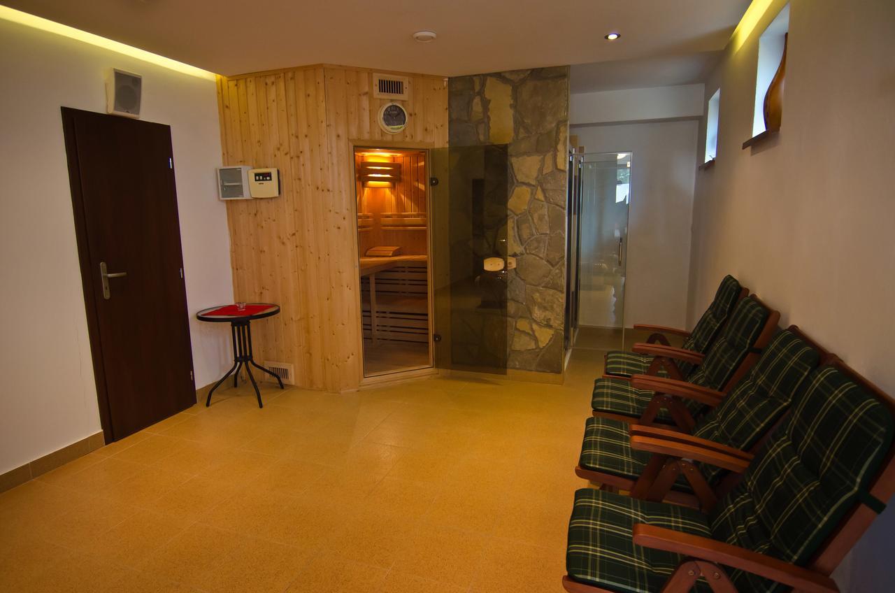 Garni Hotel Fatra Terchová Buitenkant foto