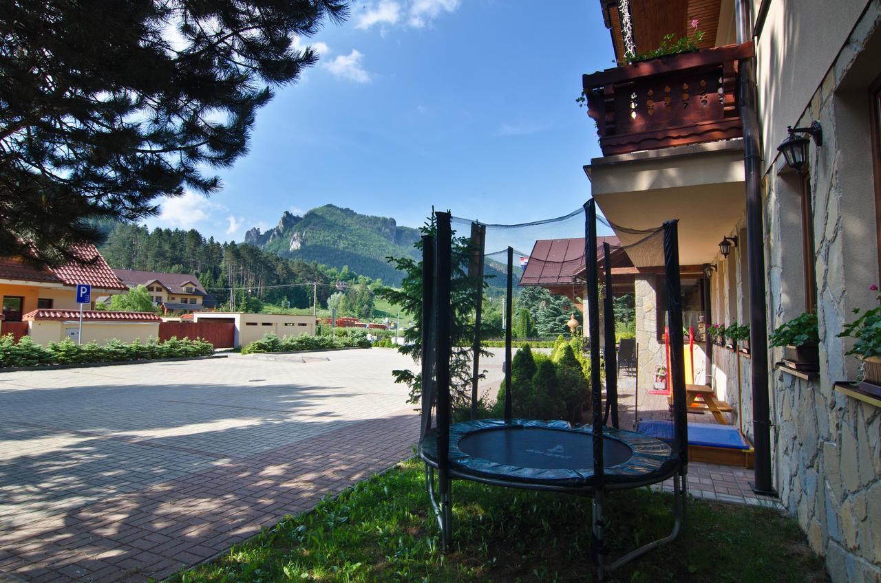 Garni Hotel Fatra Terchová Buitenkant foto